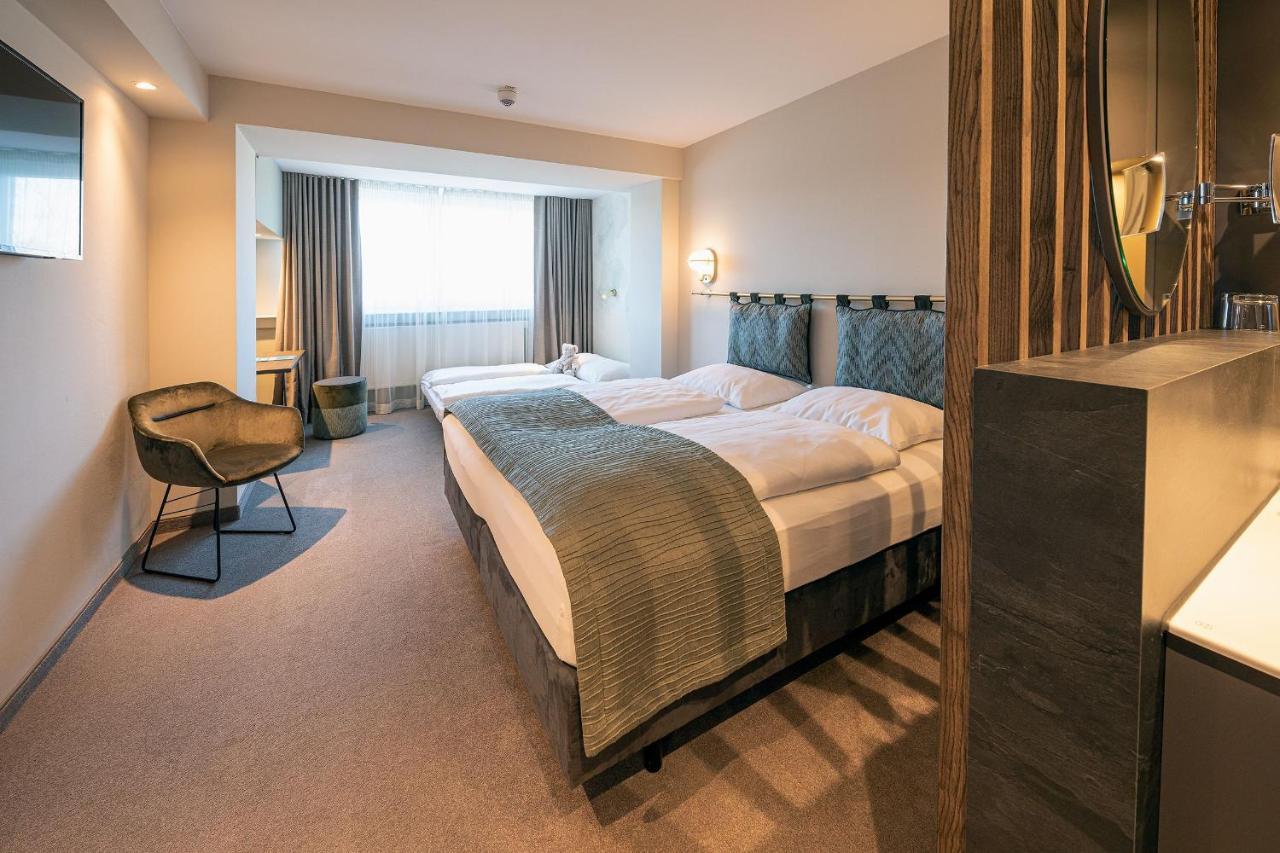 Parkhotel Schmid Adelsried Eksteriør bilde