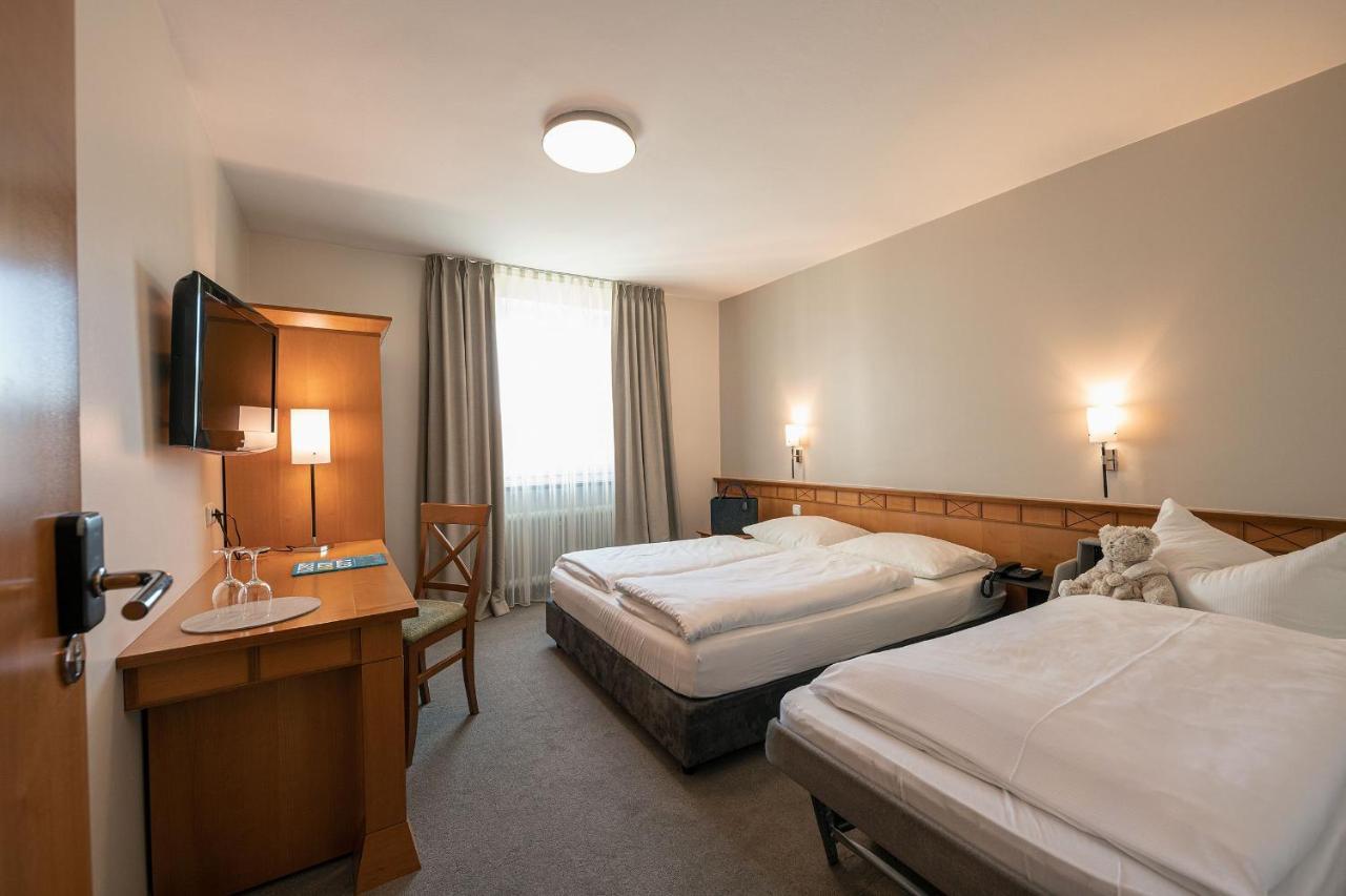 Parkhotel Schmid Adelsried Eksteriør bilde